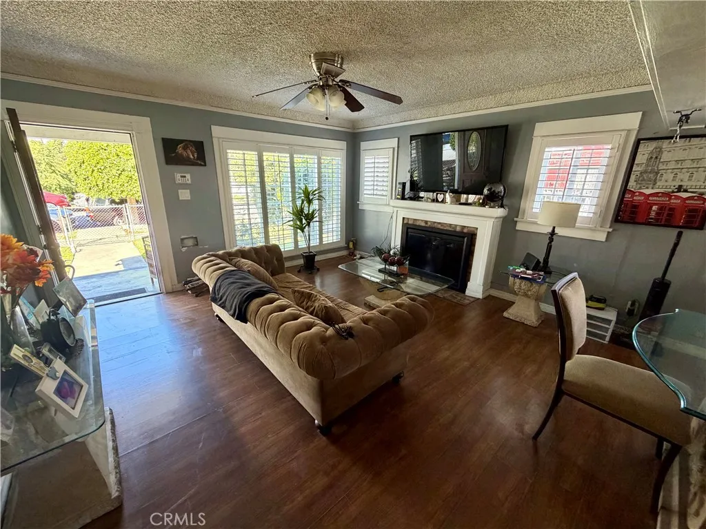 1016 W 51st, Los Angeles, California 90037 home-pic-7
