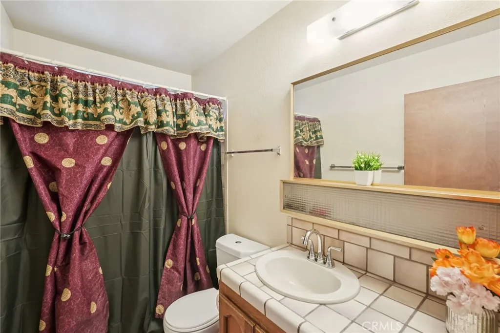 13954 Cronese Road, Apple Valley, California 92307 home-pic-28