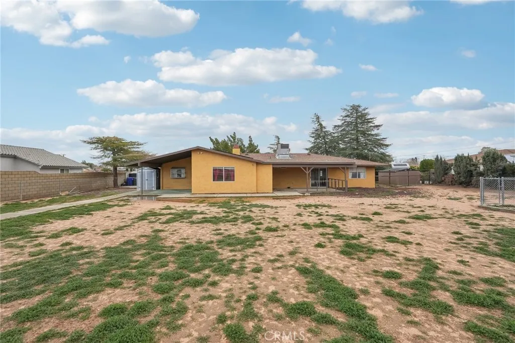 13954 Cronese Road, Apple Valley, California 92307 home-pic-31