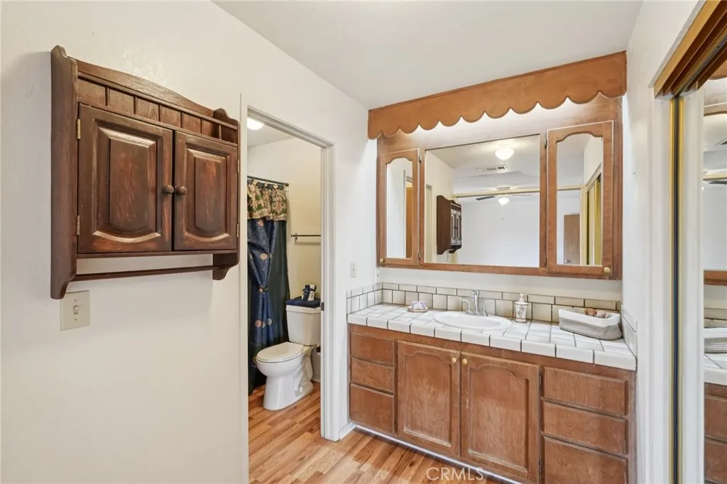 13954 Cronese Road, Apple Valley, California 92307 home-pic-20