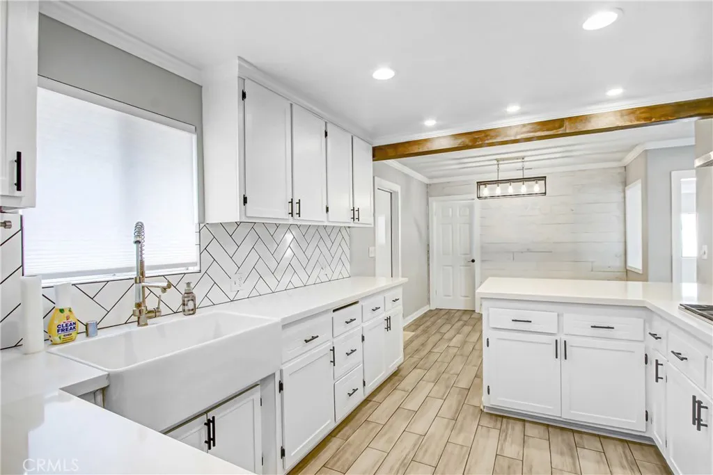 35597 Velardo, Yucaipa, California 92399 home-pic-14