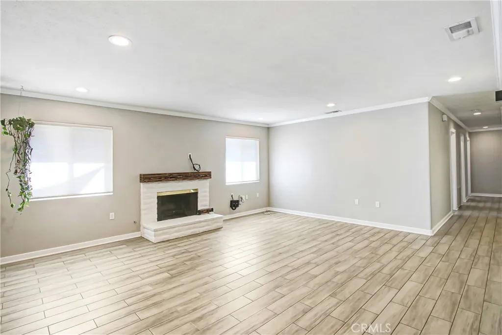 35597 Velardo, Yucaipa, California 92399 home-pic-6
