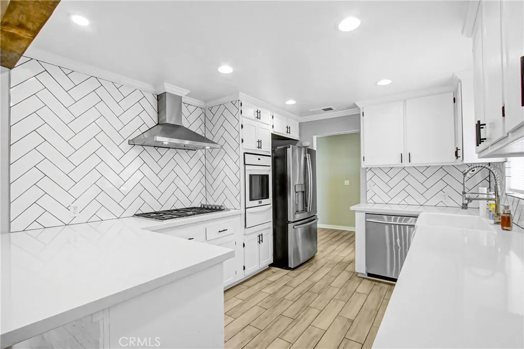 35597 Velardo, Yucaipa, California 92399 home-pic-13