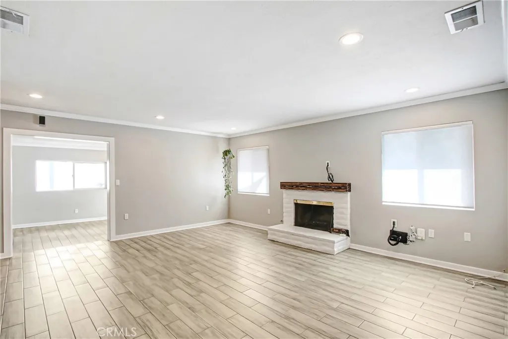 35597 Velardo, Yucaipa, California 92399 home-pic-4