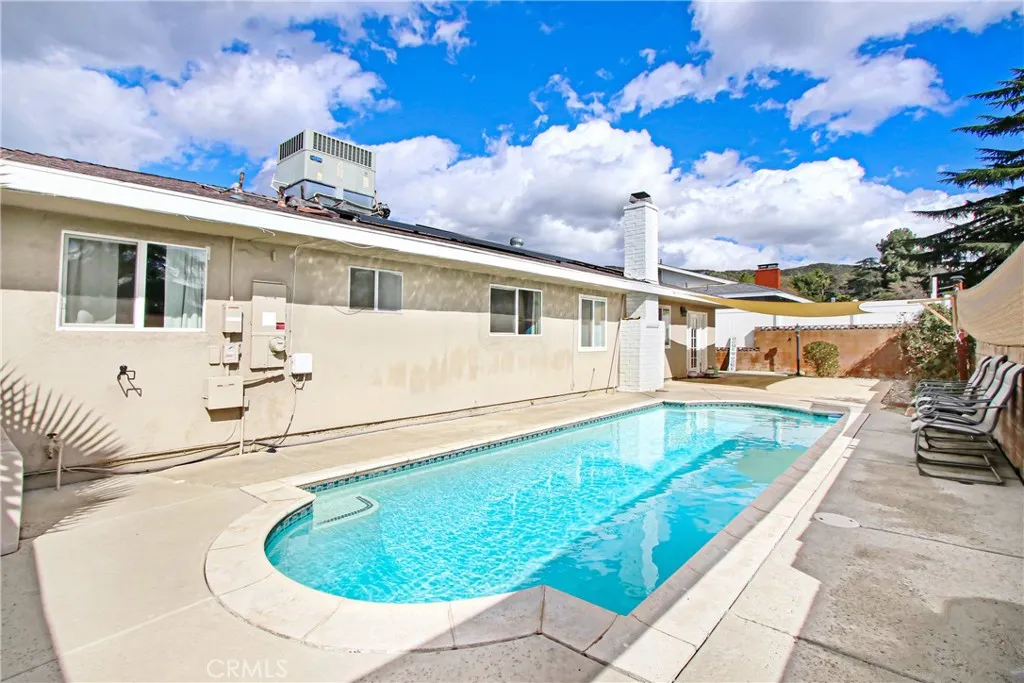 35597 Velardo, Yucaipa, California 92399 home-pic-25