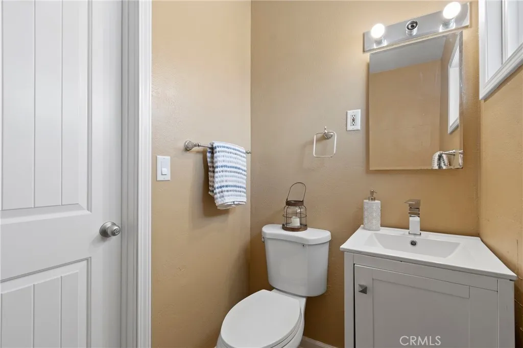 4127 Goodman Street, Riverside, California 92503 home-pic-15
