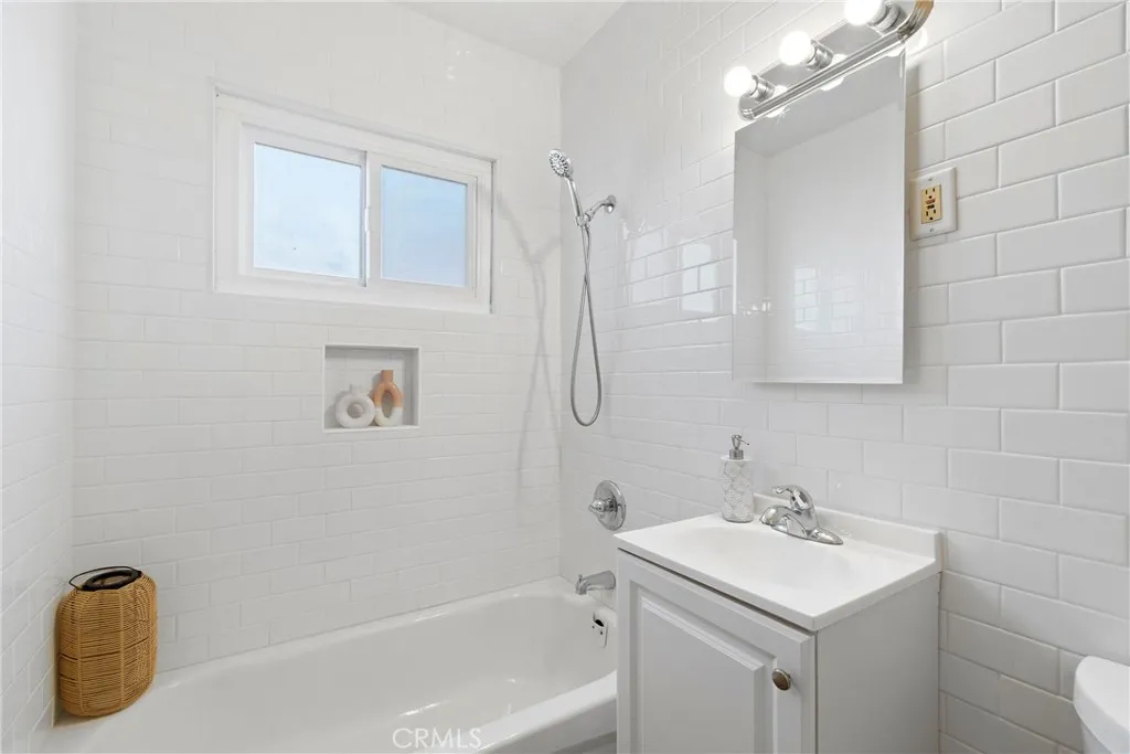 4127 Goodman Street, Riverside, California 92503 home-pic-13