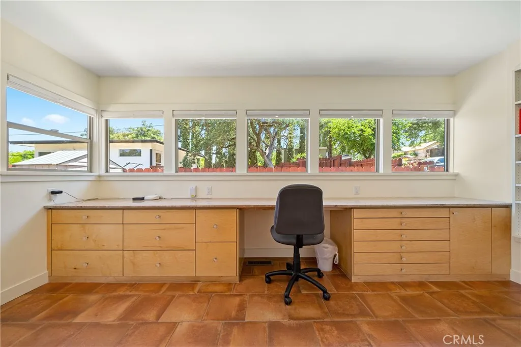 204 18th St, Paso Robles, California 93446 home-pic-22