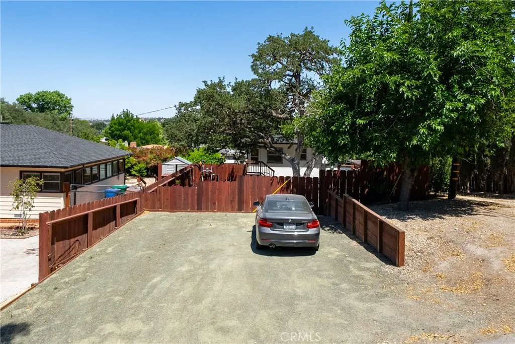 204 18th St, Paso Robles, California 93446 home-pic-36