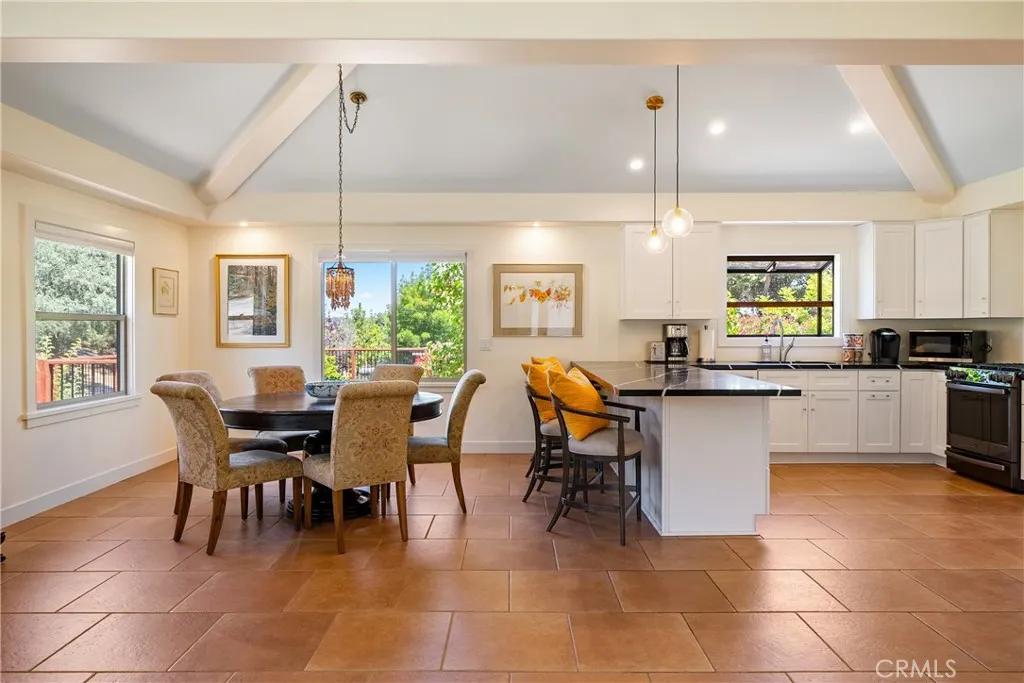 204 18th St, Paso Robles, California 93446 home-pic-8