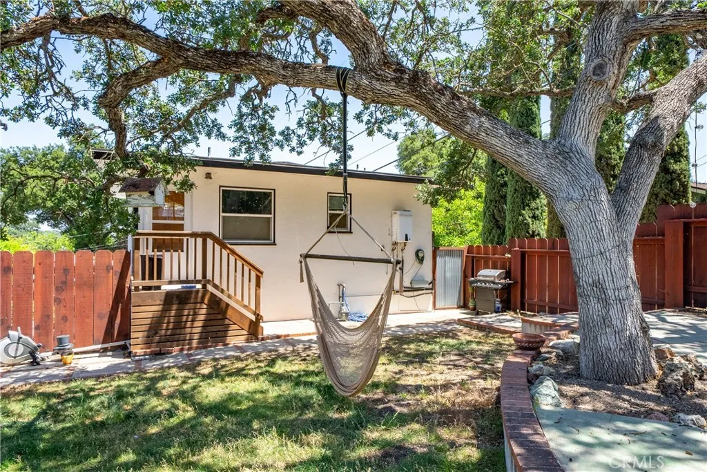 204 18th St, Paso Robles, California 93446 home-pic-40