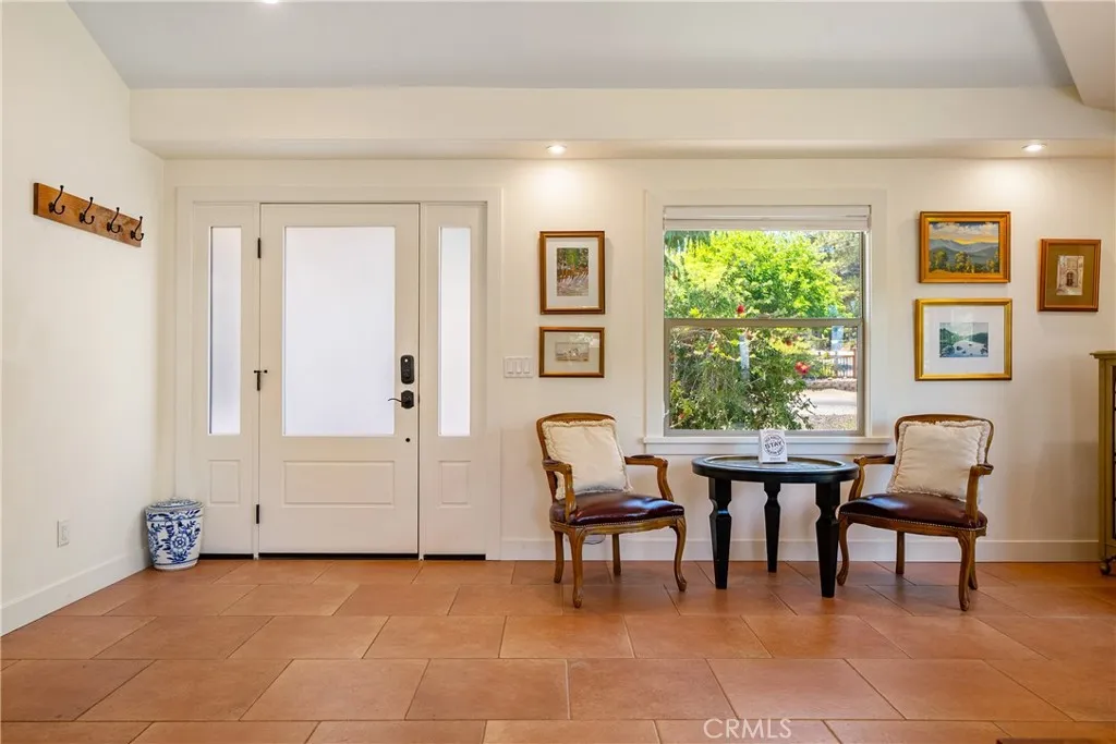 204 18th St, Paso Robles, California 93446 home-pic-4
