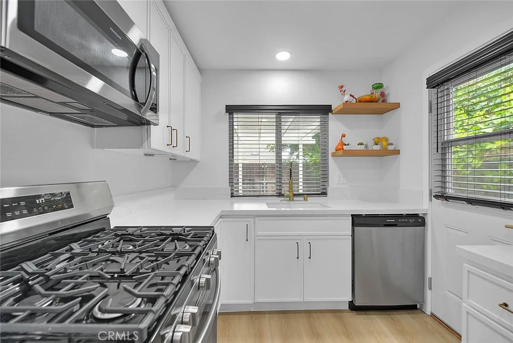 7077 Iris, Rancho Cucamonga, California 91739 home-pic-13