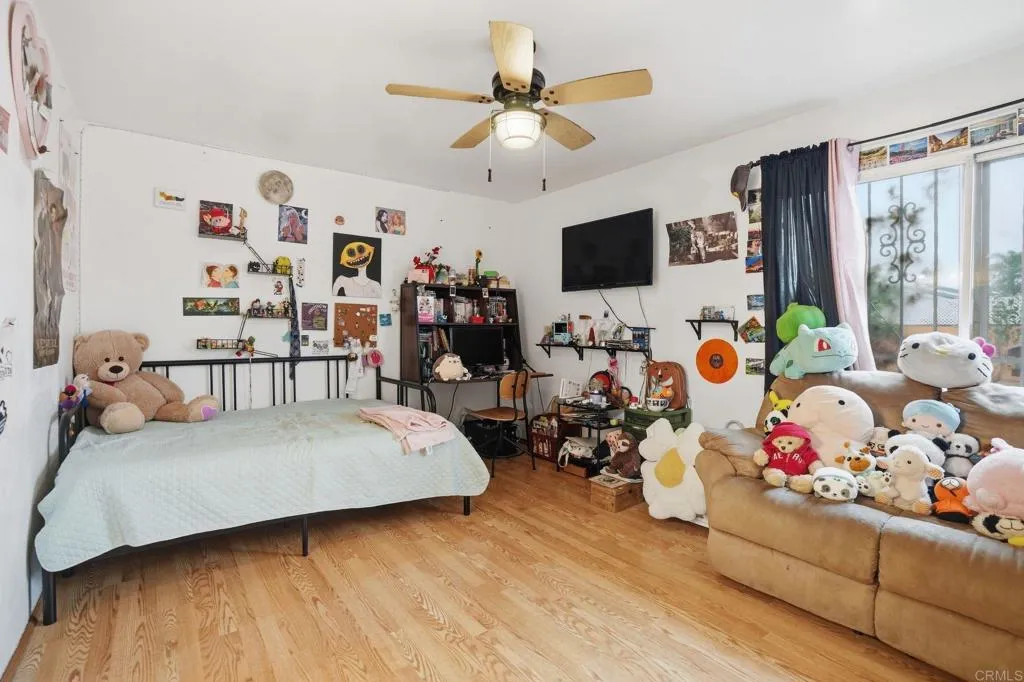 764 Firethorn Street, San Diego, California 92154 home-pic-24