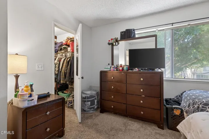 18-web-or-mls-UpmarketMedia-2563Spin-043