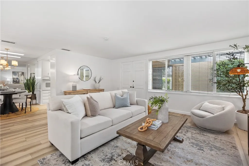 205 Avenida Majorca A, Laguna Woods, California 92637 home-pic-1