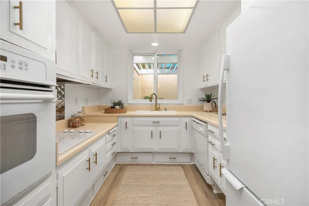 205 Avenida Majorca A, Laguna Woods, California 92637 home-pic-6