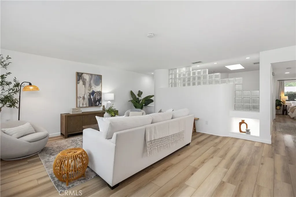 205 Avenida Majorca A, Laguna Woods, California 92637 home-pic-2