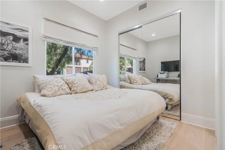 Bedroom 5 (First Floor)