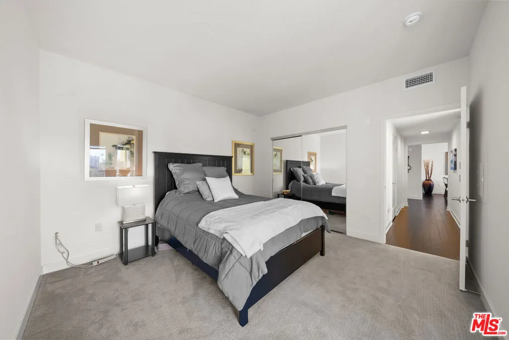 436 S Virgil Avenue 607, Los Angeles, California 90020 home-pic-7