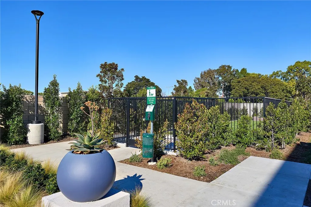 7264 Aura Circle, Huntington Beach, California 92647 home-pic-17