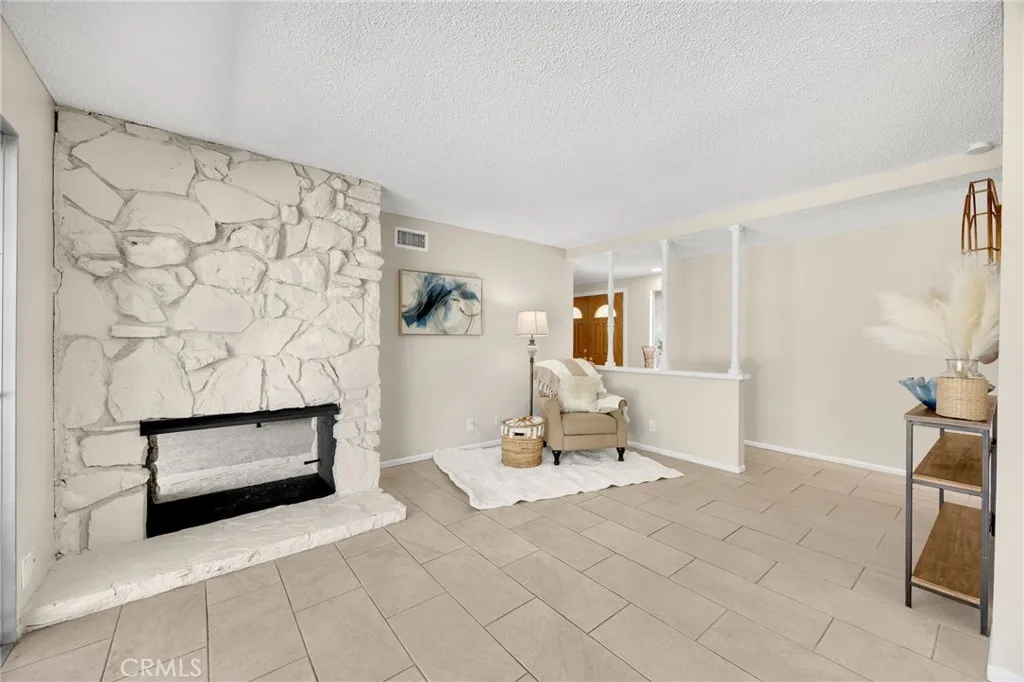 1714 Sierra Bonita, Placentia, California 92870 home-pic-16