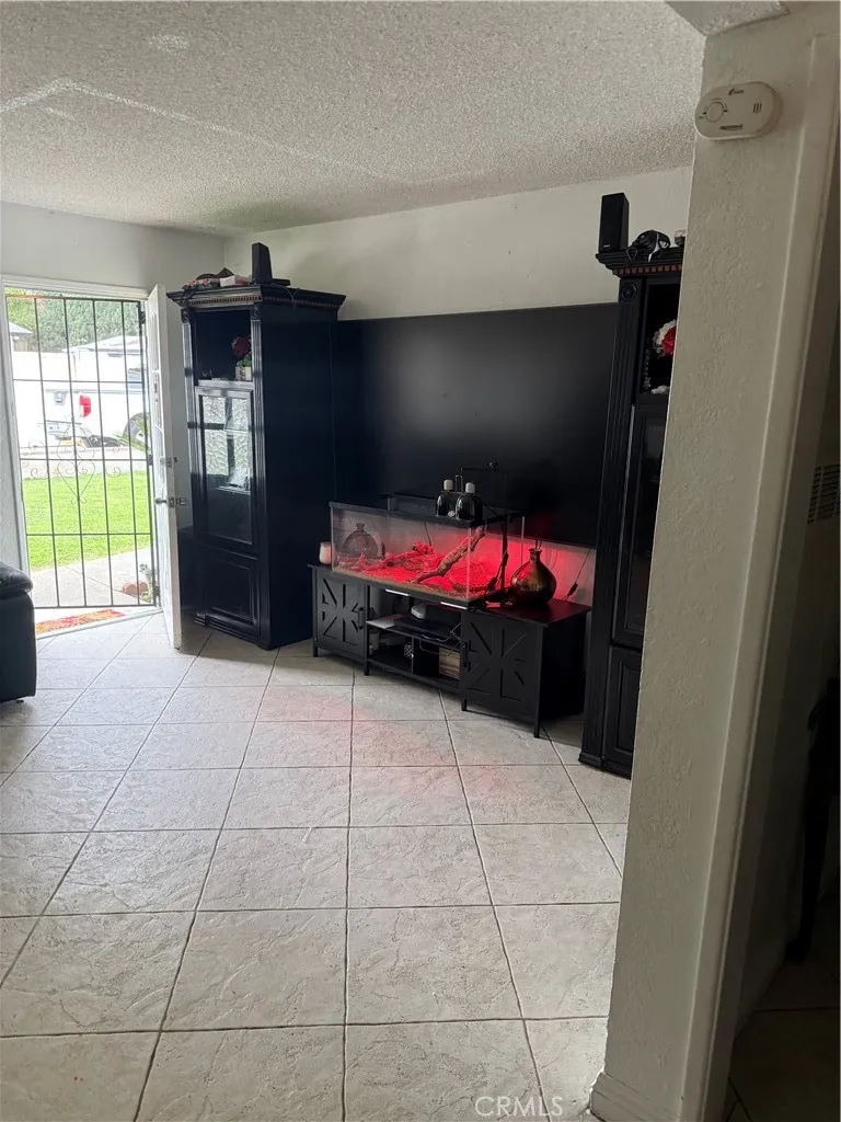10344 Parise Dr, Whittier, California 90604 home-pic-17