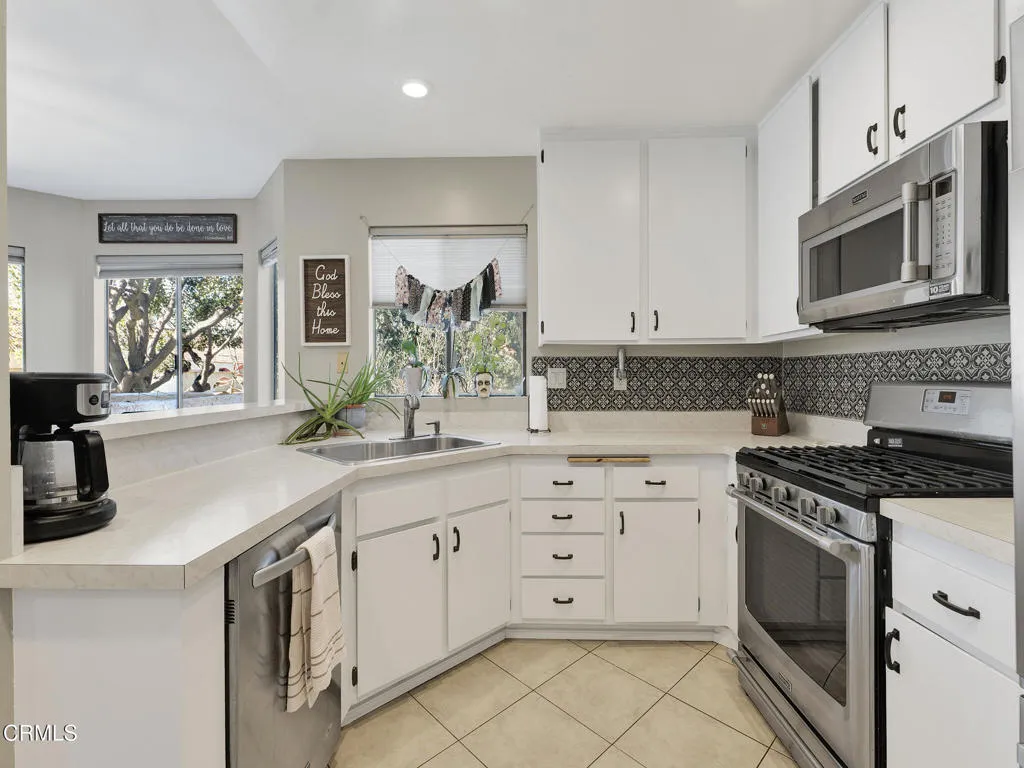 1257 Mission Verde Drive, Camarillo, California 93012 home-pic-11