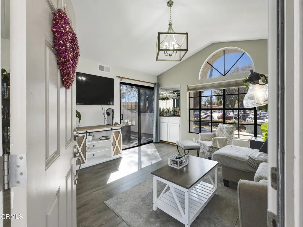 1257 Mission Verde Drive, Camarillo, California 93012 home-pic-1
