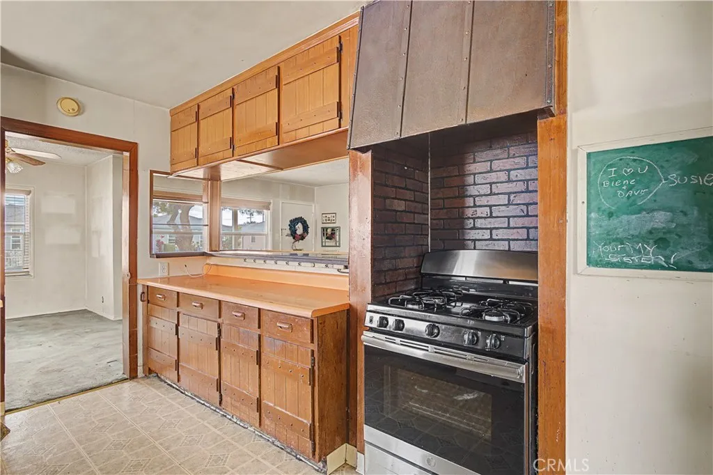 4523 Knoxville, Lakewood, California 90713 home-pic-6