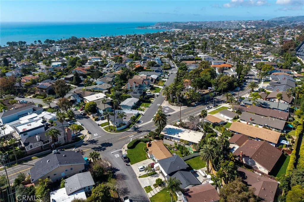 27081 Calle Dolores, Capistrano Beach, California 92624 home-pic-39