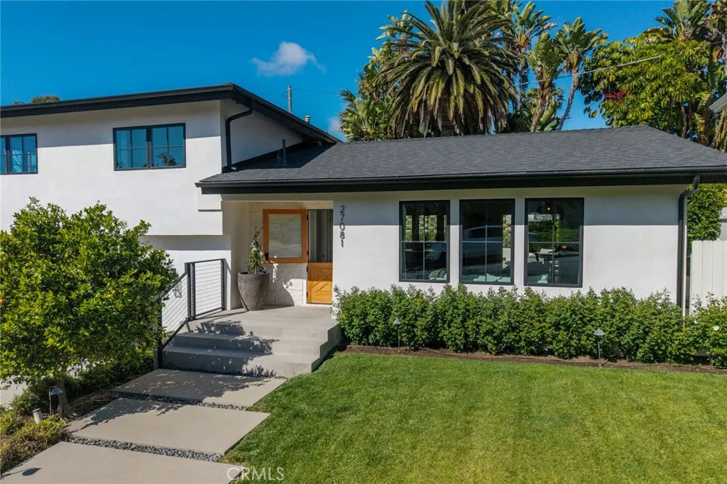 27081 Calle Dolores, Capistrano Beach, California 92624 home-pic-2