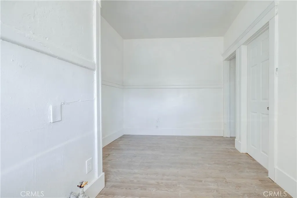 458 W Vernon, Los Angeles, California 90037 home-pic-9
