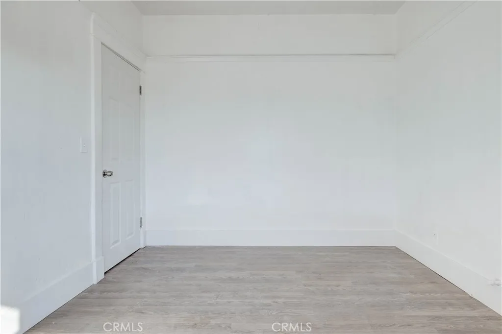 458 W Vernon, Los Angeles, California 90037 home-pic-6