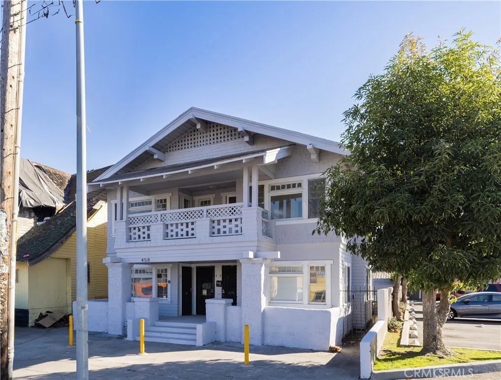 458 W Vernon, Los Angeles, California 90037 home-pic-1