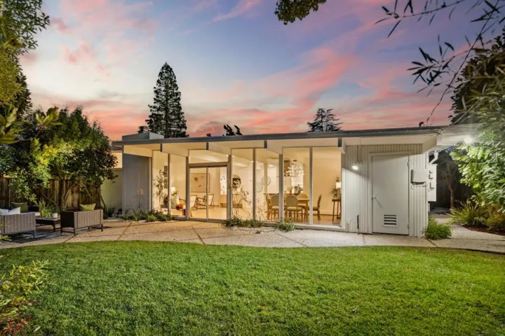 3773 Redwood Circle, Palo Alto, California 94306