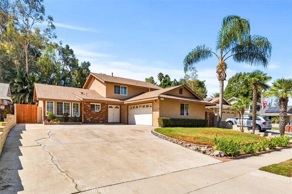14962 Rolling Ridge Drive, Chino Hills, California 91709 home-pic-2