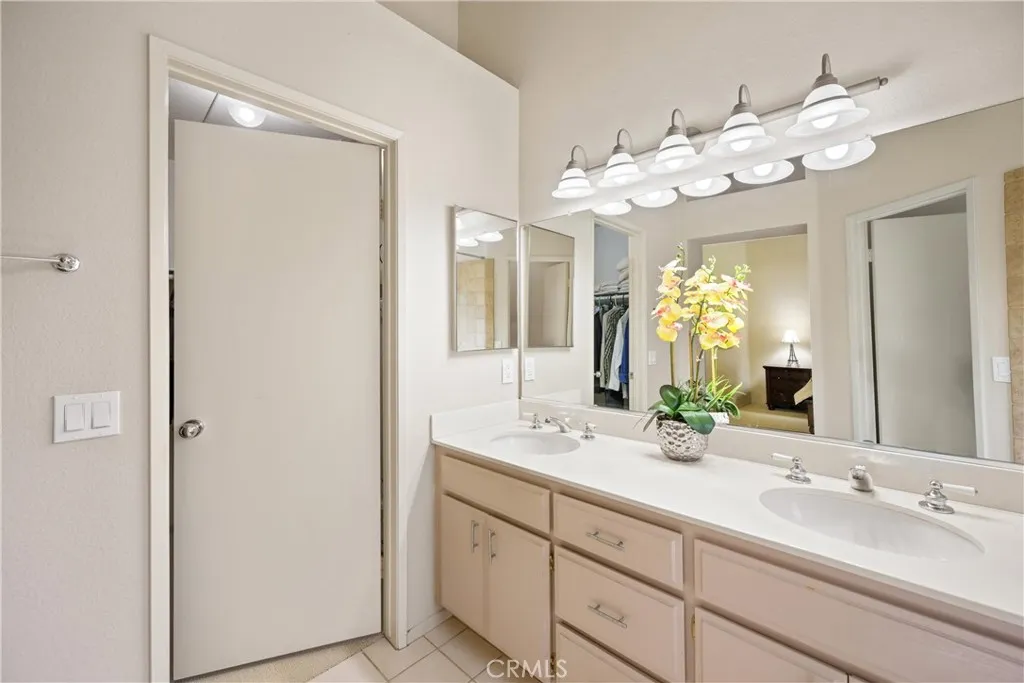 26693 Spotted Pony Drive, Corona, California 92883 home-pic-17