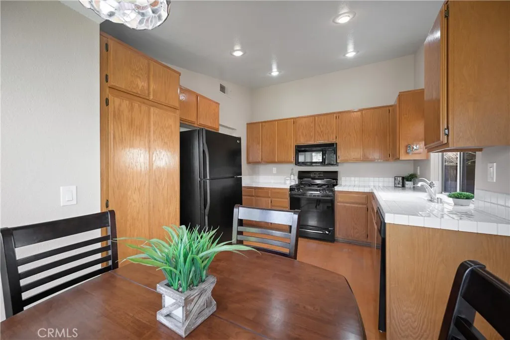 26693 Spotted Pony Drive, Corona, California 92883 home-pic-9