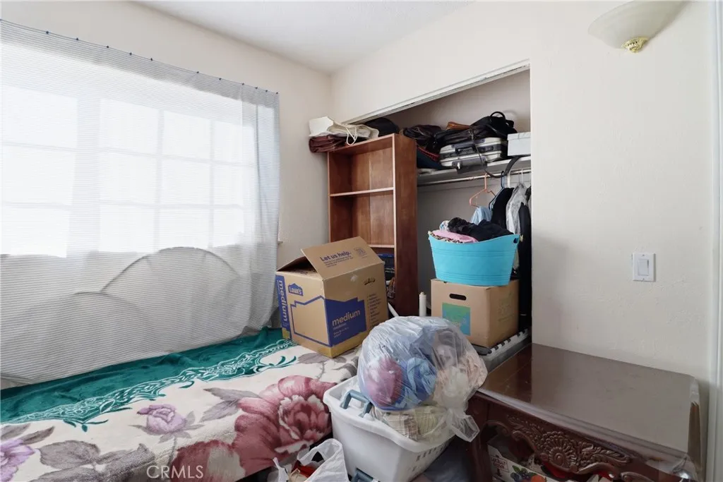 1728 De Anza St, Barstow, California 92311 home-pic-16