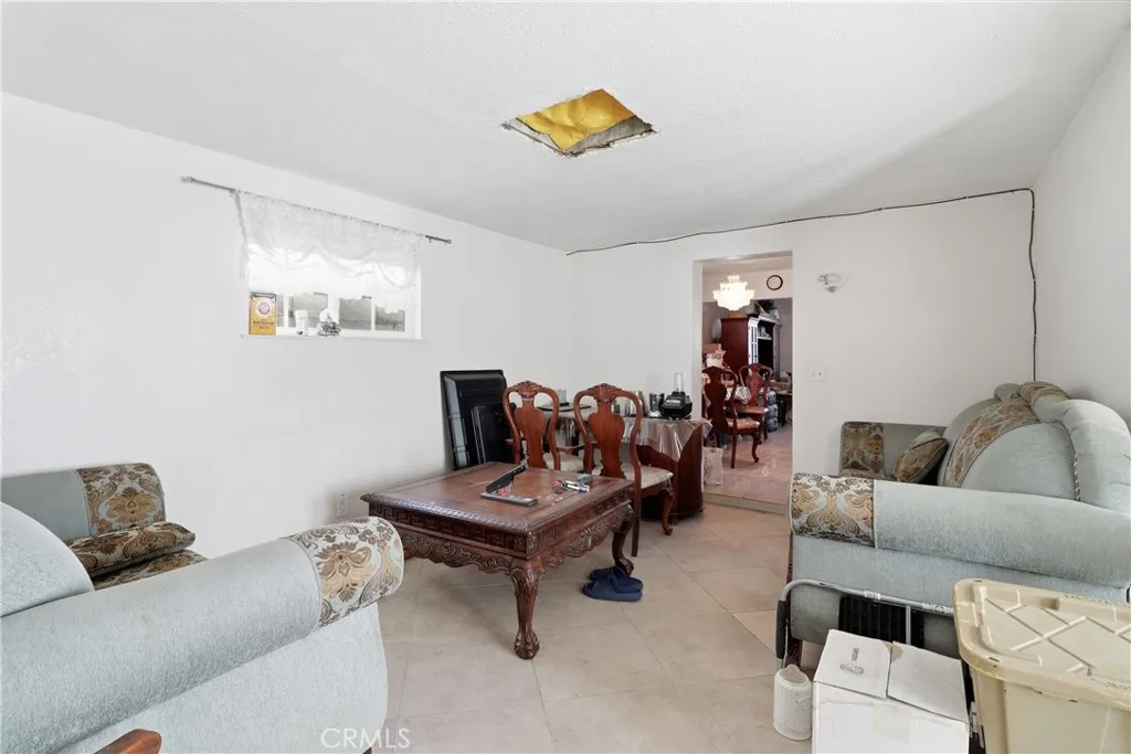 1728 De Anza St, Barstow, California 92311 home-pic-5