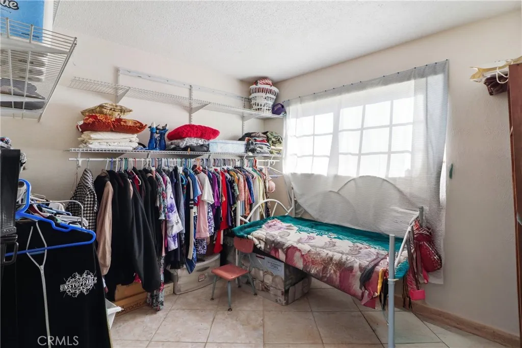 1728 De Anza St, Barstow, California 92311 home-pic-15