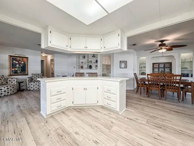 cKitchen and Dining11