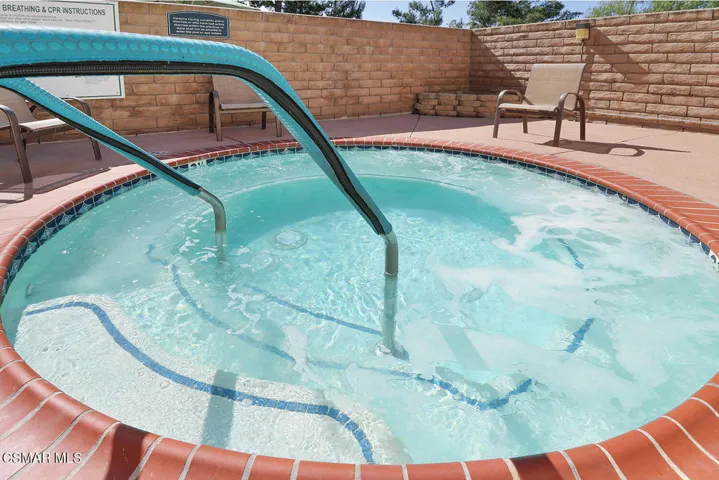 kCommunity Pool and Golf6