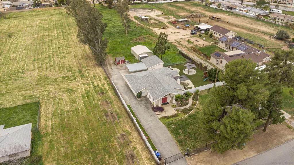 12730 8th St, Yucaipa, California 92399 home-pic-40