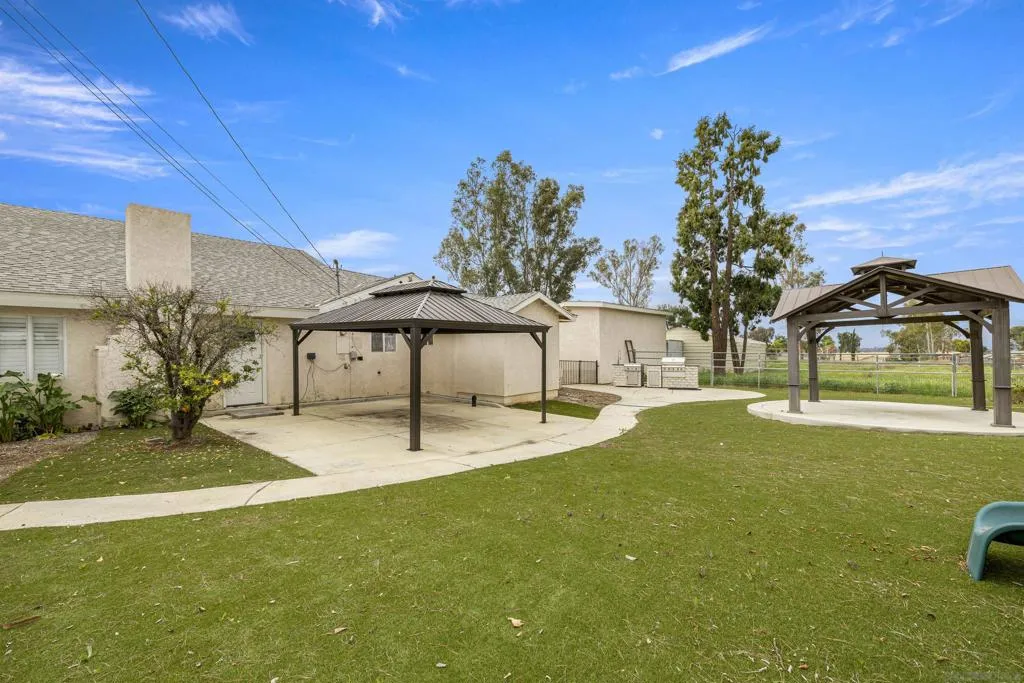 12730 8th St, Yucaipa, California 92399 home-pic-34