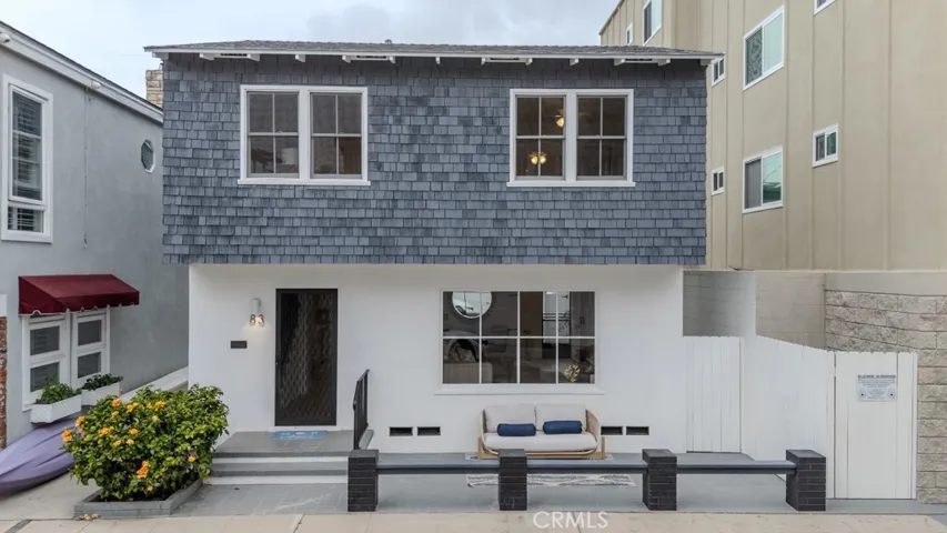 Welcome to 83 63rd Place