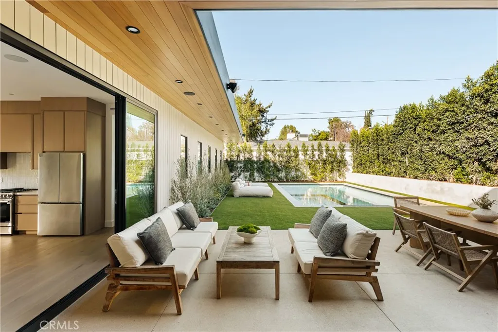 12753 Halkirk Street, Studio City, California 91604 home-pic-19