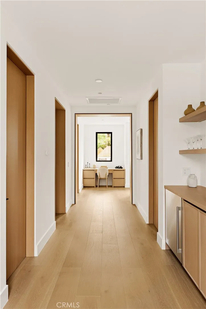 12753 Halkirk Street, Studio City, California 91604 home-pic-32