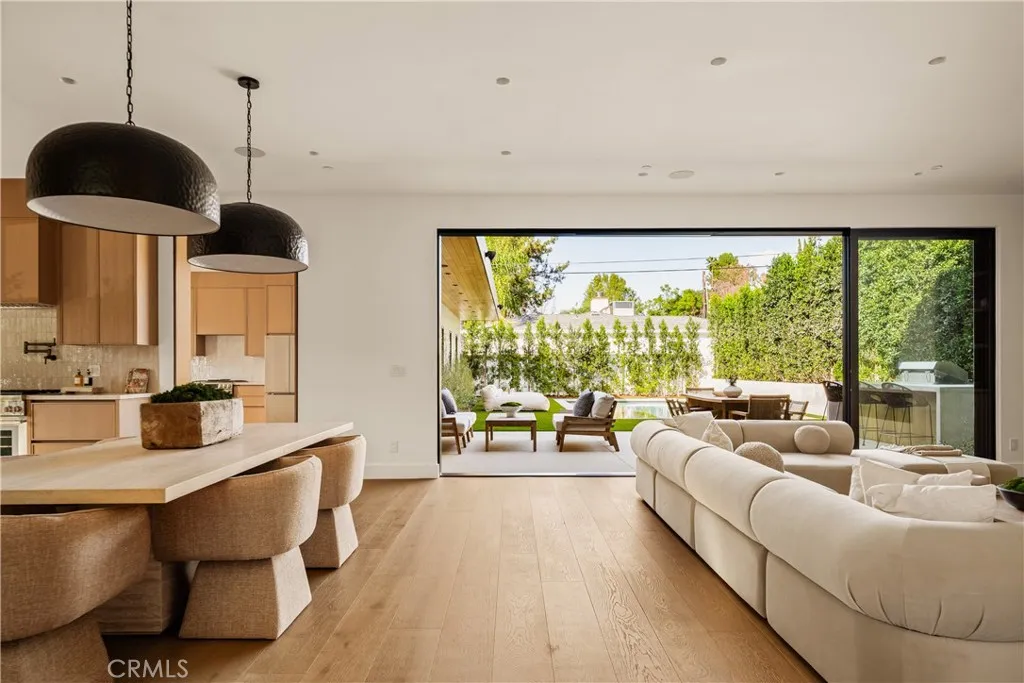 12753 Halkirk Street, Studio City, California 91604 home-pic-10